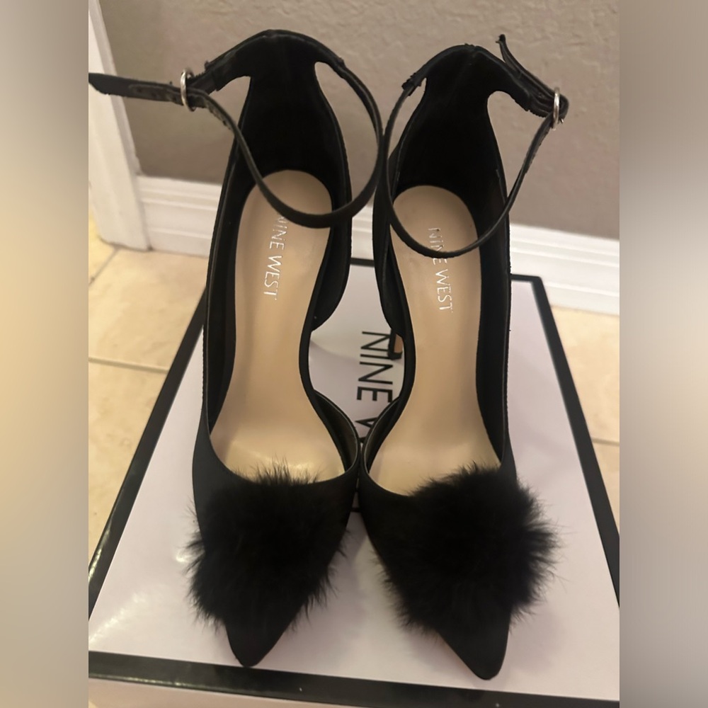 Nine West black high heels size 6